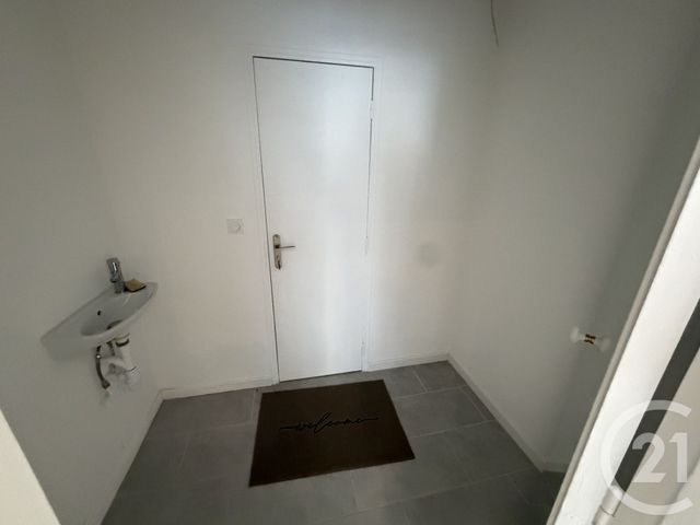 commerce à louer - 35.88 m2 - REMIREMONT - 88 - LORRAINE - Century 21 Monts Et Vallées