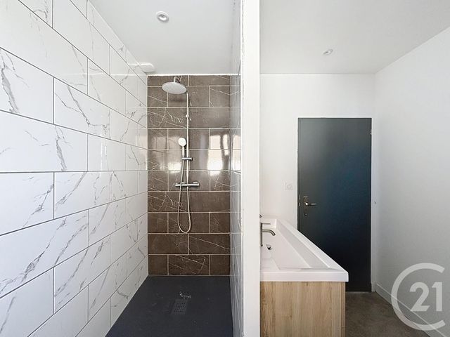 Appartement F3 à louer - 3 pièces - 65.08 m2 - REMIREMONT - 88 - LORRAINE - Century 21 Monts Et Vallées