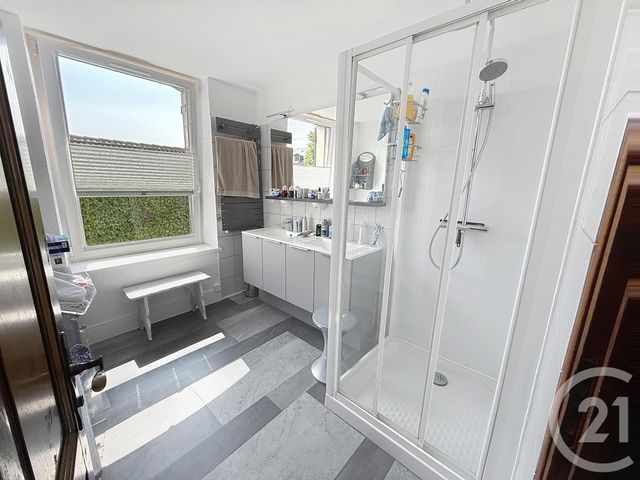 Appartement F4 à vendre - 4 pièces - 106.1 m2 - REMIREMONT - 88 - LORRAINE - Century 21 Monts Et Vallées