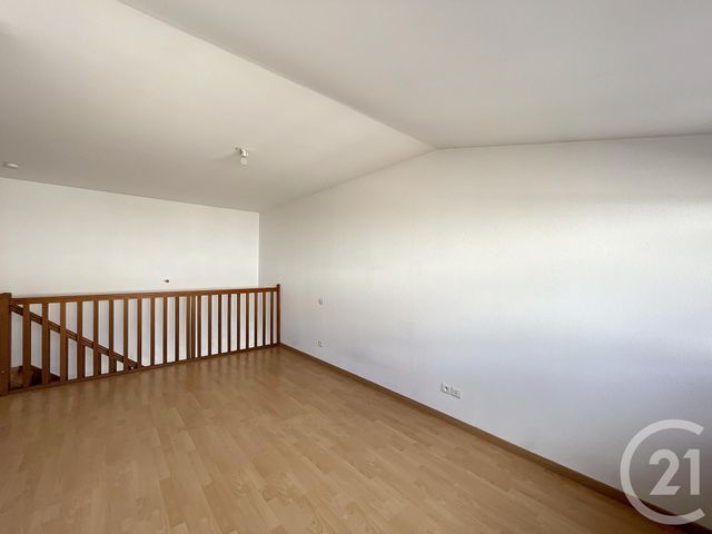 Appartement Duplex à louer - 2 pièces - 44.86 m2 - REMIREMONT - 88 - LORRAINE - Century 21 Monts Et Vallées