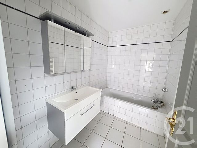 Appartement F3 à vendre - 4 pièces - 89.74 m2 - REMIREMONT - 88 - LORRAINE - Century 21 Monts Et Vallées