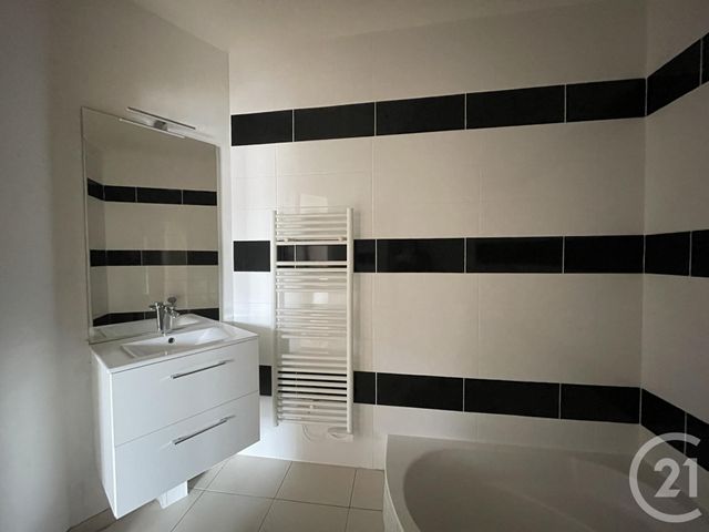 Appartement F2 à louer - 2 pièces - 46.39 m2 - EPINAL - 88 - LORRAINE - Century 21 Monts Et Vallées