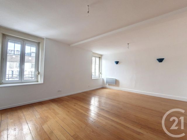 Appartement F6 à louer - 7 pièces - 182.46 m2 - REMIREMONT - 88 - LORRAINE - Century 21 Monts Et Vallées