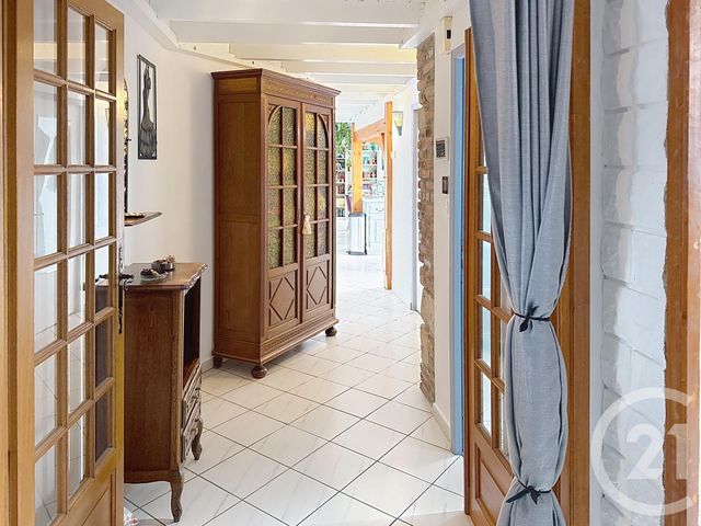 Appartement F4 à vendre - 5 pièces - 106.4 m2 - REMIREMONT - 88 - LORRAINE - Century 21 Monts Et Vallées