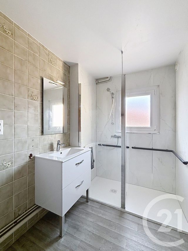 Appartement F4 à louer - 4 pièces - 66.02 m2 - ST AME - 88 - LORRAINE - Century 21 Monts Et Vallées