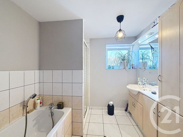 Appartement F3 à louer - 3 pièces - 79.32 m2 - ELOYES - 88 - LORRAINE - Century 21 Monts Et Vallées