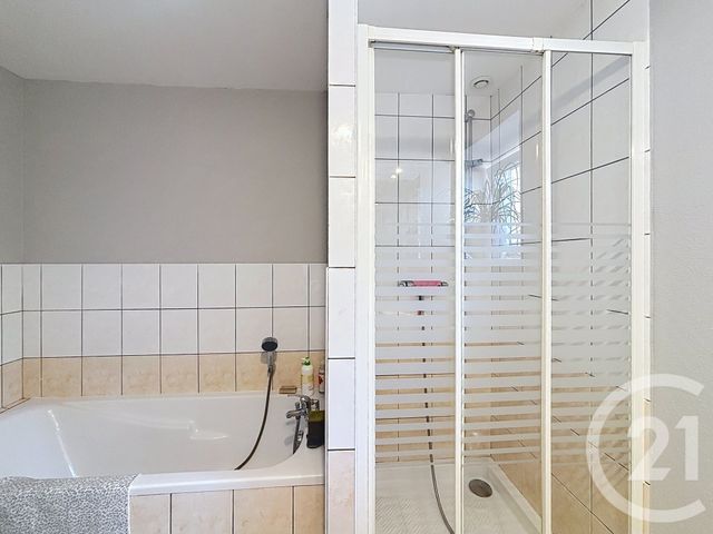 Appartement F3 à louer - 3 pièces - 79.32 m2 - ELOYES - 88 - LORRAINE - Century 21 Monts Et Vallées