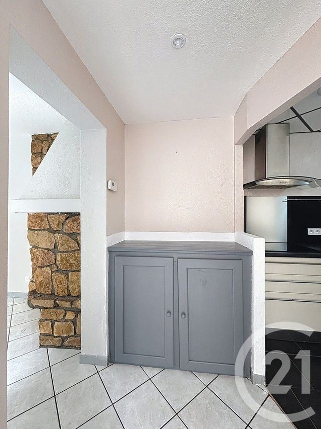 Appartement F3 à louer - 3 pièces - 72.64 m2 - REMIREMONT - 88 - LORRAINE - Century 21 Monts Et Vallées