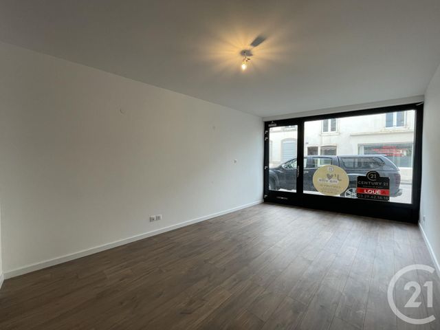 commerce à louer - 47.81 m2 - REMIREMONT - 88 - LORRAINE - Century 21 Monts Et Vallées
