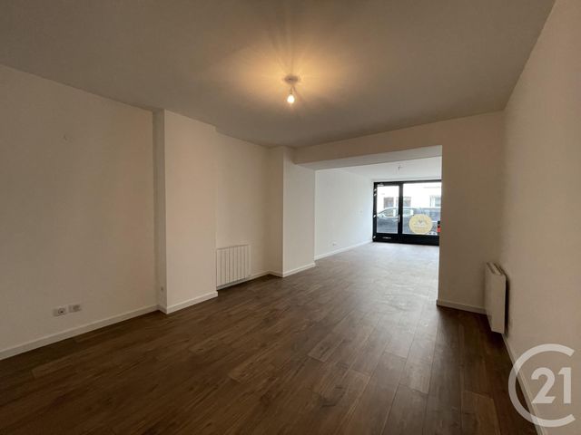 commerce à louer - 47.81 m2 - REMIREMONT - 88 - LORRAINE - Century 21 Monts Et Vallées