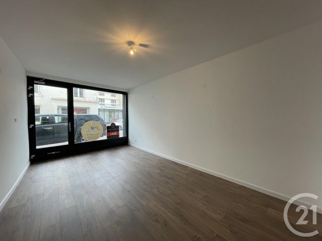 commerce à louer - 47.81 m2 - REMIREMONT - 88 - LORRAINE - Century 21 Monts Et Vallées