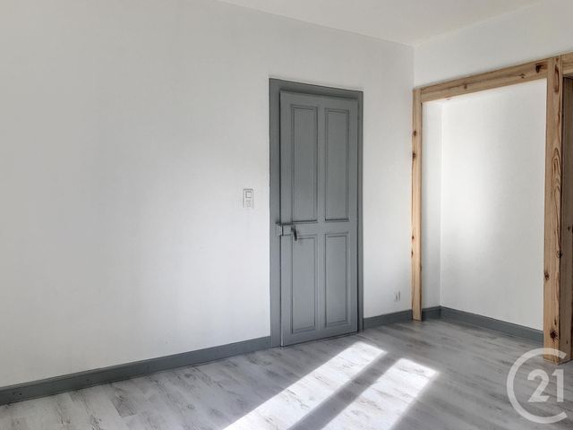 Appartement F2 à louer - 2 pièces - 39.75 m2 - REMIREMONT - 88 - LORRAINE - Century 21 Monts Et Vallées