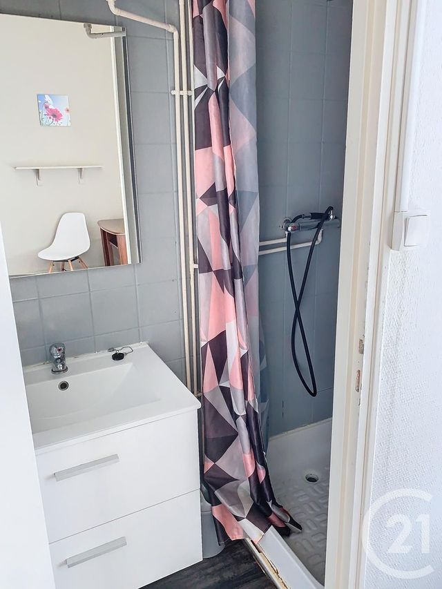 Appartement F1 à louer - 2 pièces - 27.0 m2 - CHANTRAINE - 88 - LORRAINE - Century 21 Monts Et Vallées