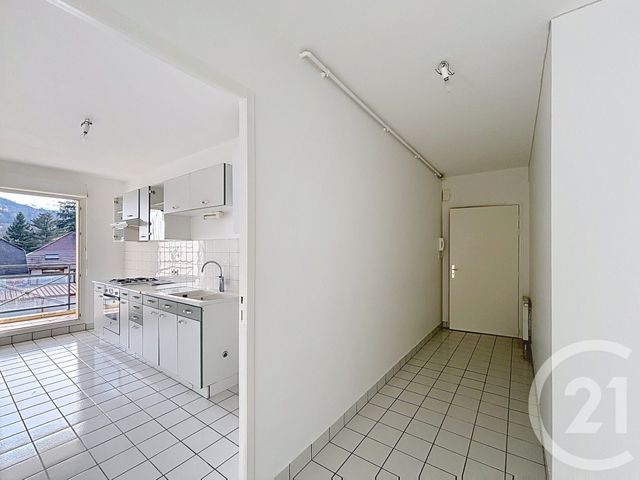 Appartement F3 à louer - 3 pièces - 70.0 m2 - REMIREMONT - 88 - LORRAINE - Century 21 Monts Et Vallées