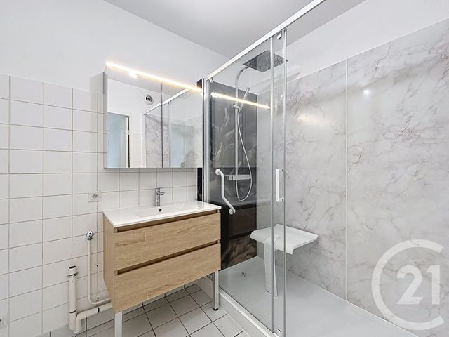 Appartement F3 à louer - 3 pièces - 70.0 m2 - REMIREMONT - 88 - LORRAINE - Century 21 Monts Et Vallées