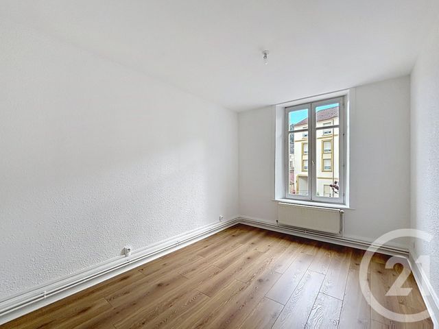 Appartement F3 à louer - 3 pièces - 78.49 m2 - REMIREMONT - 88 - LORRAINE - Century 21 Monts Et Vallées