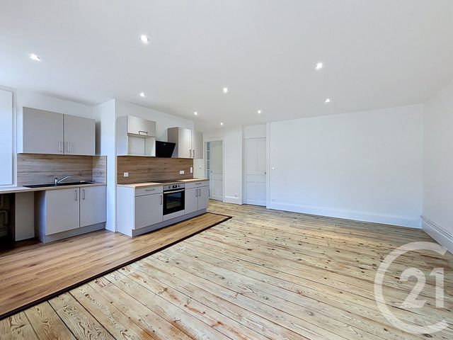 Appartement F4 à louer - 4 pièces - 79.65 m2 - REMIREMONT - 88 - LORRAINE - Century 21 Monts Et Vallées