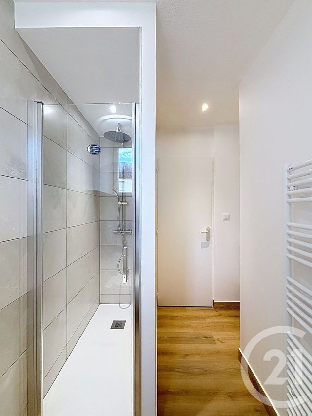 Appartement F4 à louer - 4 pièces - 79.65 m2 - REMIREMONT - 88 - LORRAINE - Century 21 Monts Et Vallées