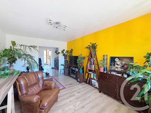 Appartement F3 à louer - 3 pièces - 62.87 m2 - REMIREMONT - 88 - LORRAINE - Century 21 Monts Et Vallées