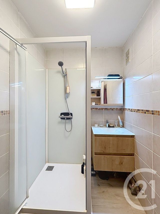 Appartement F3 à louer - 3 pièces - 62.87 m2 - REMIREMONT - 88 - LORRAINE - Century 21 Monts Et Vallées