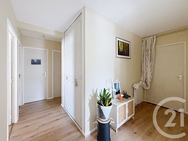 Appartement F3 à louer - 3 pièces - 71.8 m2 - REMIREMONT - 88 - LORRAINE - Century 21 Monts Et Vallées