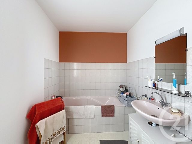 Appartement F3 à louer - 3 pièces - 71.8 m2 - REMIREMONT - 88 - LORRAINE - Century 21 Monts Et Vallées