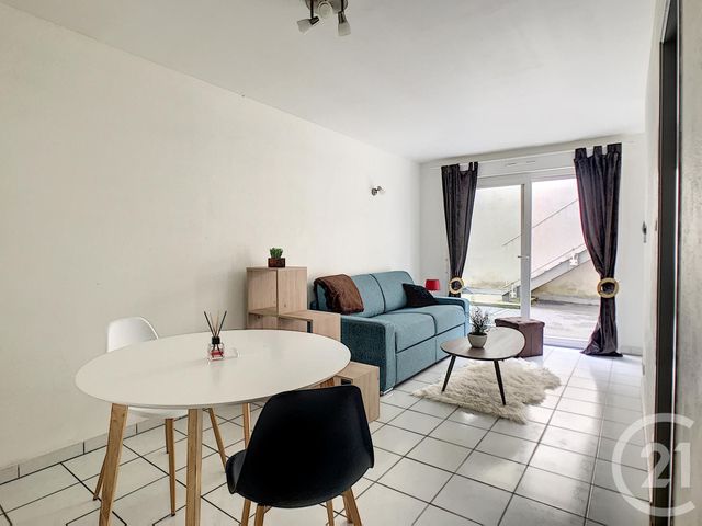 Appartement Studio à louer - 1 pièce - 25.44 m2 - REMIREMONT - 88 - LORRAINE - Century 21 Monts Et Vallées