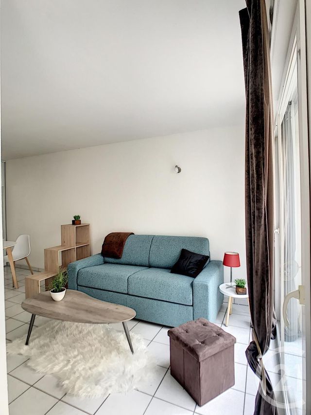 Appartement Studio à louer - 1 pièce - 25.44 m2 - REMIREMONT - 88 - LORRAINE - Century 21 Monts Et Vallées