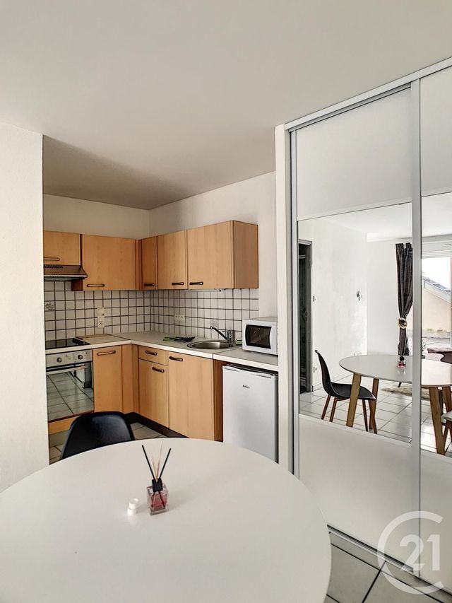 Appartement Studio à louer - 1 pièce - 25.44 m2 - REMIREMONT - 88 - LORRAINE - Century 21 Monts Et Vallées