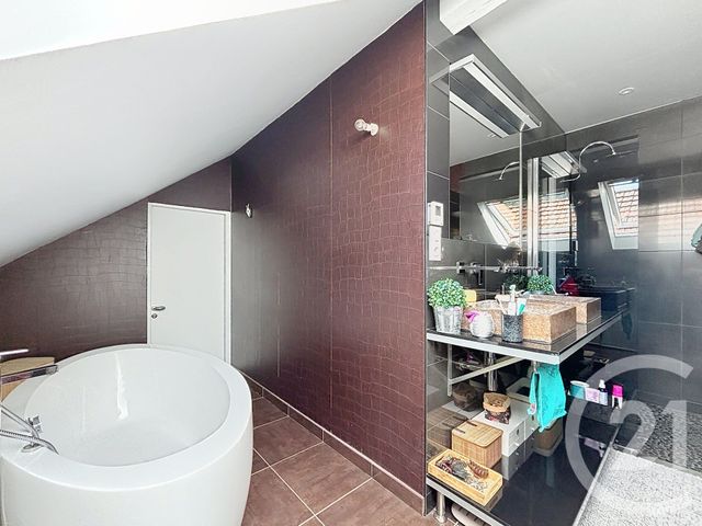 Appartement F2 à louer - 2 pièces - 69.83 m2 - ST ETIENNE LES REMIREMONT - 88 - LORRAINE - Century 21 Monts Et Vallées