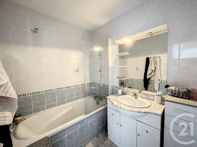 Appartement F3 à louer - 3 pièces - 64.88 m2 - REMIREMONT - 88 - LORRAINE - Century 21 Monts Et Vallées