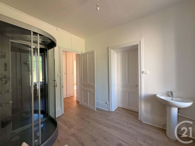Appartement F3 à louer - 3 pièces - 91.52 m2 - REMIREMONT - 88 - LORRAINE - Century 21 Monts Et Vallées