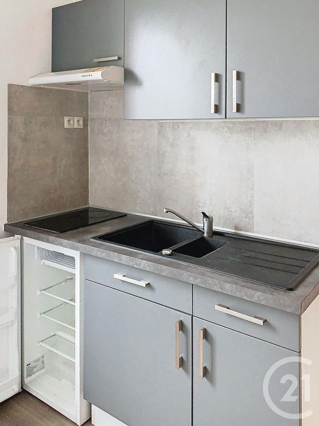Appartement F1 à louer - 1 pièce - 22.24 m2 - GOLBEY - 88 - LORRAINE - Century 21 Monts Et Vallées