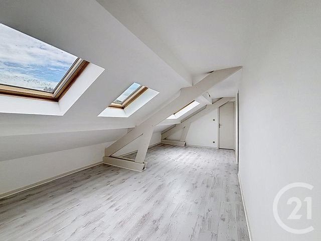Appartement F3 à louer - 3 pièces - 54.41 m2 - EPINAL - 88 - LORRAINE - Century 21 Monts Et Vallées