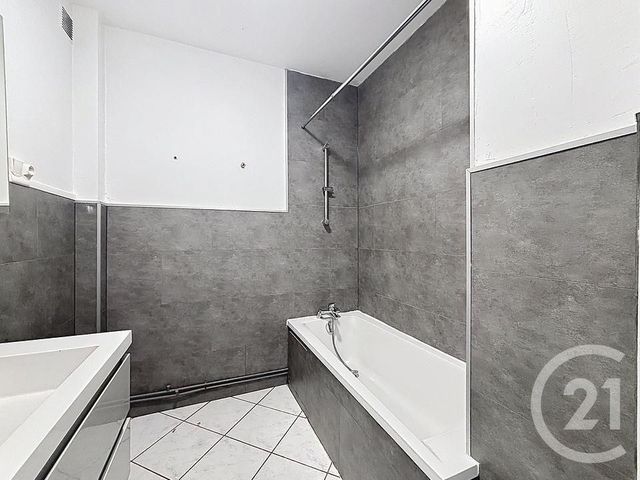Appartement F3 à louer - 3 pièces - 60.81 m2 - EPINAL - 88 - LORRAINE - Century 21 Monts Et Vallées