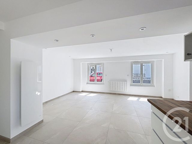 Appartement F2 à louer - 2 pièces - 40.45 m2 - REMIREMONT - 88 - LORRAINE - Century 21 Monts Et Vallées