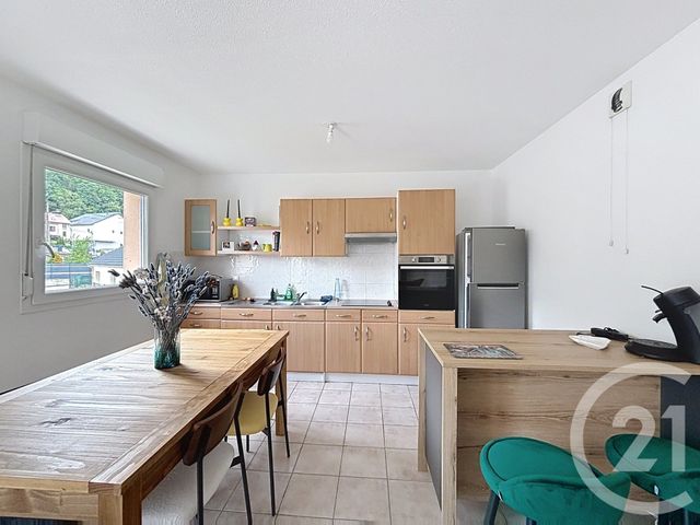 Appartement F3 à louer - 3 pièces - 65.02 m2 - REMIREMONT - 88 - LORRAINE - Century 21 Monts Et Vallées