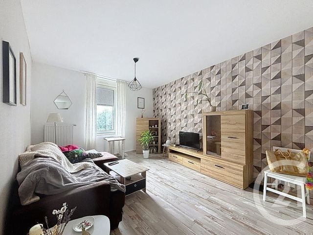 Appartement F3 à louer - 3 pièces - 52.09 m2 - EPINAL - 88 - LORRAINE - Century 21 Monts Et Vallées