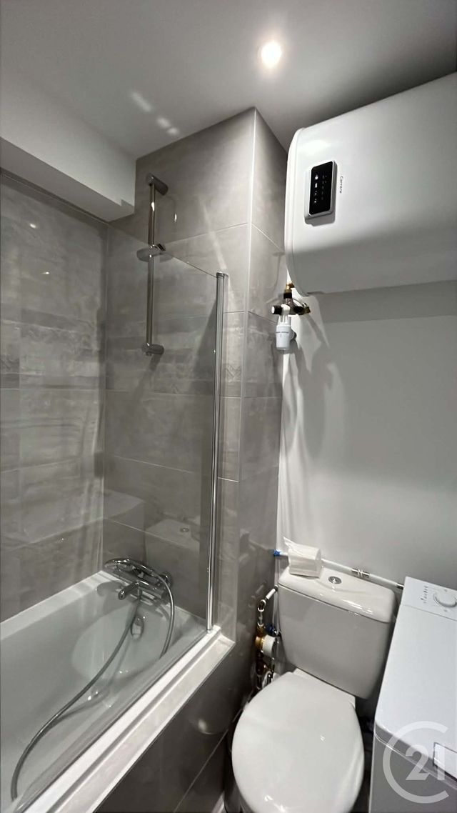 Appartement F1 à louer - 1 pièce - 24.4 m2 - REMIREMONT - 88 - LORRAINE - Century 21 Monts Et Vallées