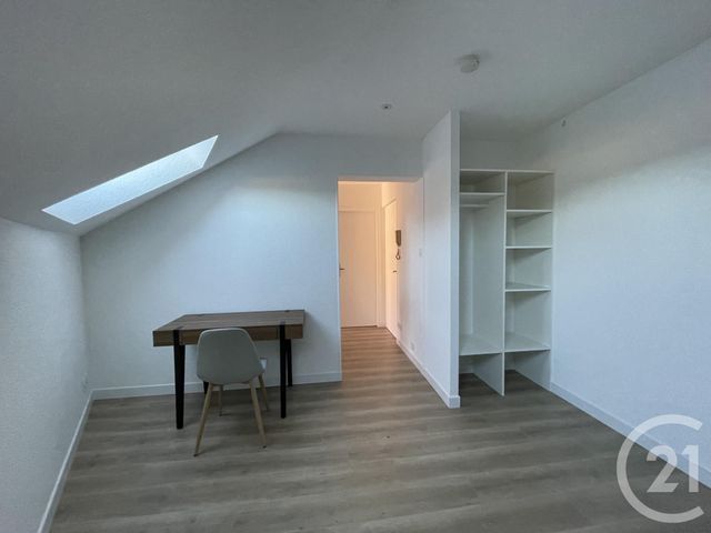 Appartement F1 à louer - 1 pièce - 25.76 m2 - REMIREMONT - 88 - LORRAINE - Century 21 Monts Et Vallées