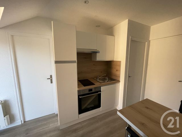 Appartement F1 à louer - 1 pièce - 25.76 m2 - REMIREMONT - 88 - LORRAINE - Century 21 Monts Et Vallées