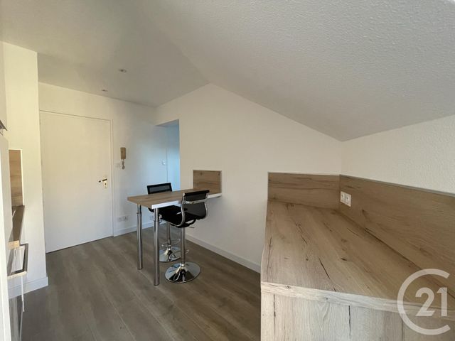 Appartement F1 à louer - 1 pièce - 25.76 m2 - REMIREMONT - 88 - LORRAINE - Century 21 Monts Et Vallées