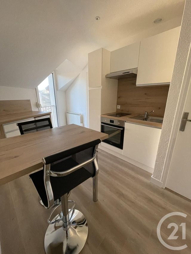 Appartement F1 à louer - 1 pièce - 25.76 m2 - REMIREMONT - 88 - LORRAINE - Century 21 Monts Et Vallées