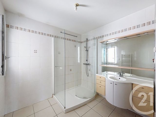 Appartement F3 à louer - 3 pièces - 81.81 m2 - REMIREMONT - 88 - LORRAINE - Century 21 Monts Et Vallées