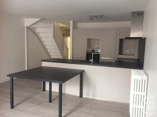 Appartement F4 à louer - 4 pièces - 70.31 m2 - REMIREMONT - 88 - LORRAINE - Century 21 Monts Et Vallées