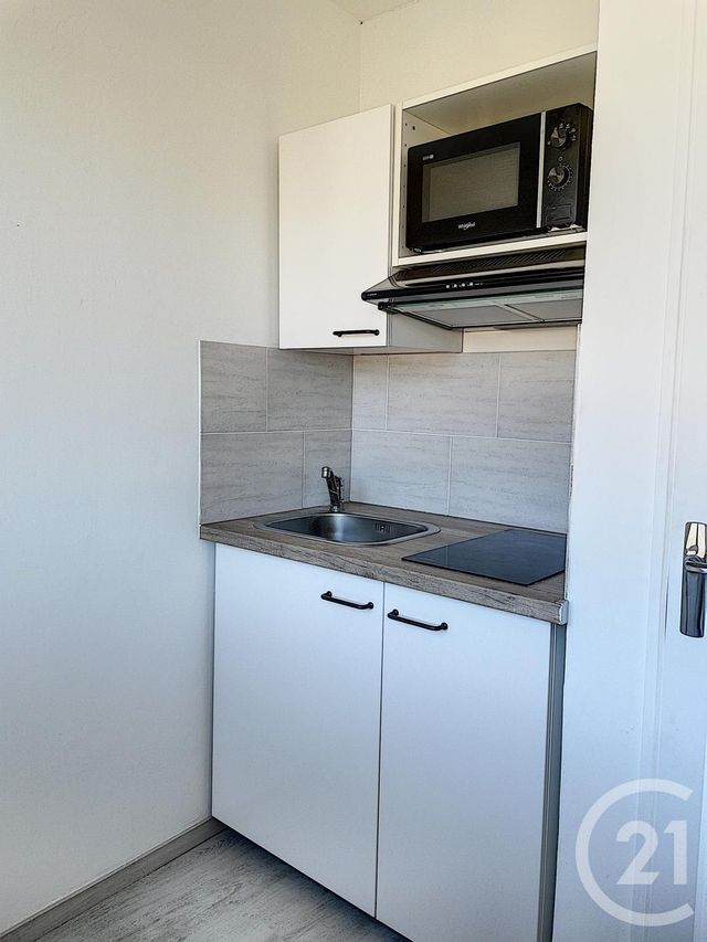 Appartement F1 à louer - 1 pièce - 22.0 m2 - REMIREMONT - 88 - LORRAINE - Century 21 Monts Et Vallées