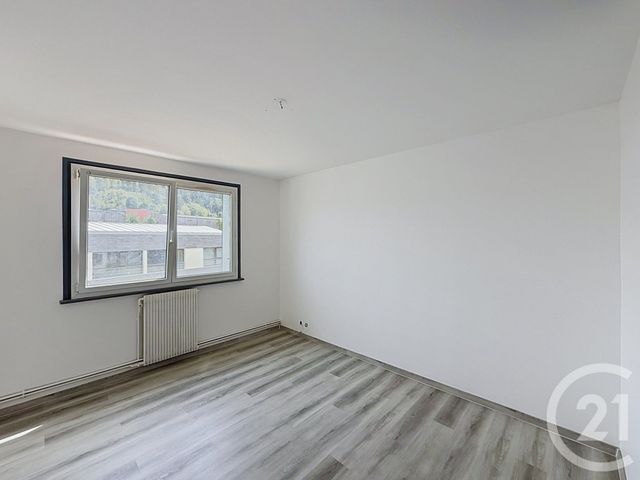 Appartement F4 à louer - 4 pièces - 77.4 m2 - REMIREMONT - 88 - LORRAINE - Century 21 Monts Et Vallées