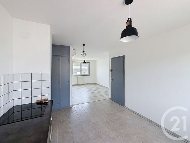 Appartement F4 à louer - 4 pièces - 77.4 m2 - REMIREMONT - 88 - LORRAINE - Century 21 Monts Et Vallées