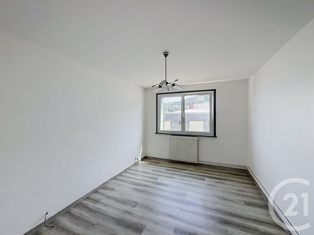 Appartement F4 à louer - 4 pièces - 77.4 m2 - REMIREMONT - 88 - LORRAINE - Century 21 Monts Et Vallées