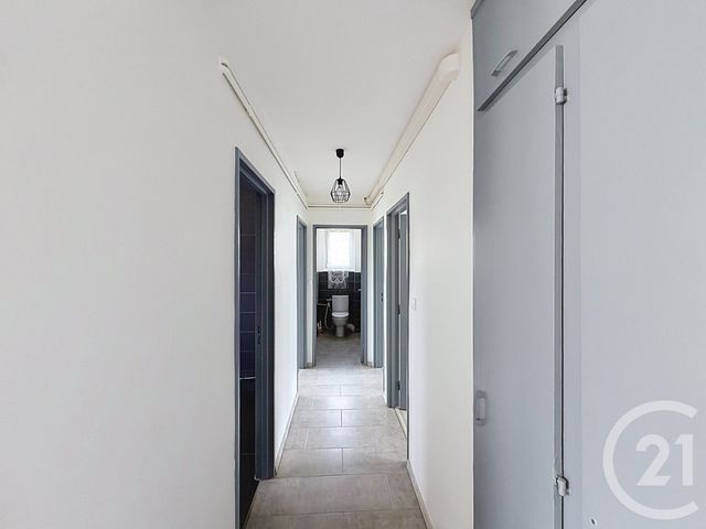 Appartement F4 à louer - 4 pièces - 77.4 m2 - REMIREMONT - 88 - LORRAINE - Century 21 Monts Et Vallées